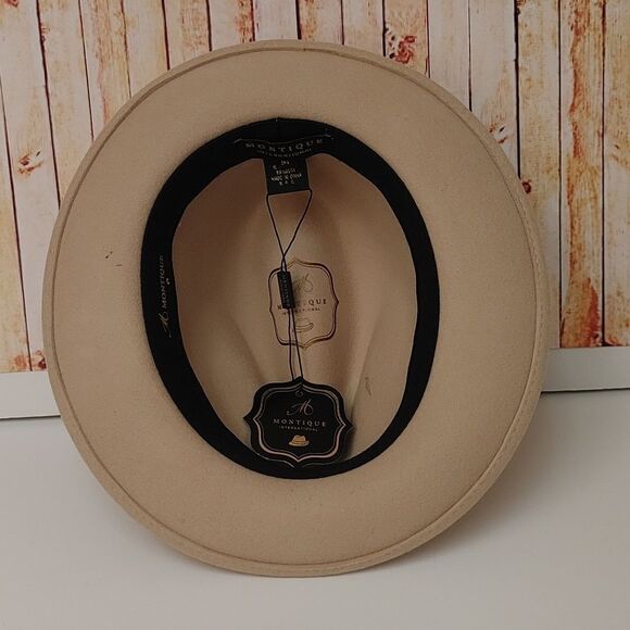 MEN'S MONTIQUE BEIGE LIGHT FELT 2 1/2" WIDE BRIM PINCH FEDORA HAT. H60 - Picture 5 of 8